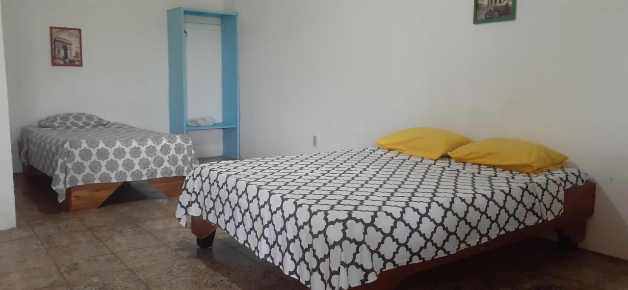 Rooms Palmeras กาอุยตา ภายนอก รูปภาพ