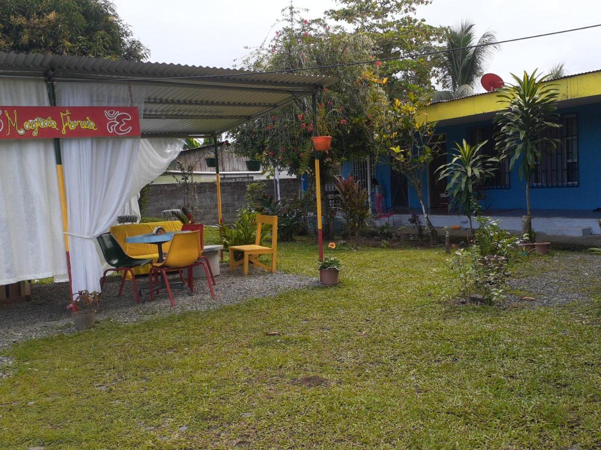 Rooms Palmeras กาอุยตา ภายนอก รูปภาพ