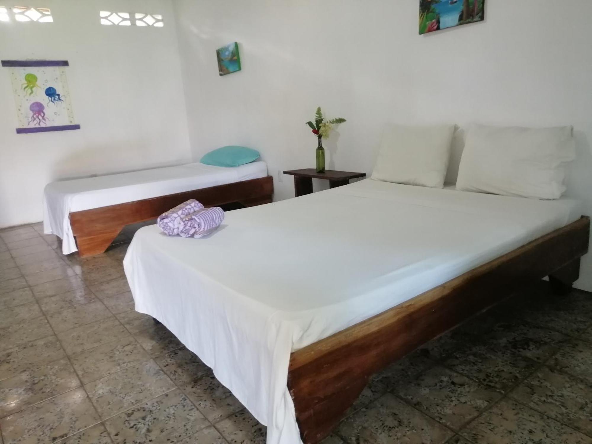 Rooms Palmeras กาอุยตา ภายนอก รูปภาพ