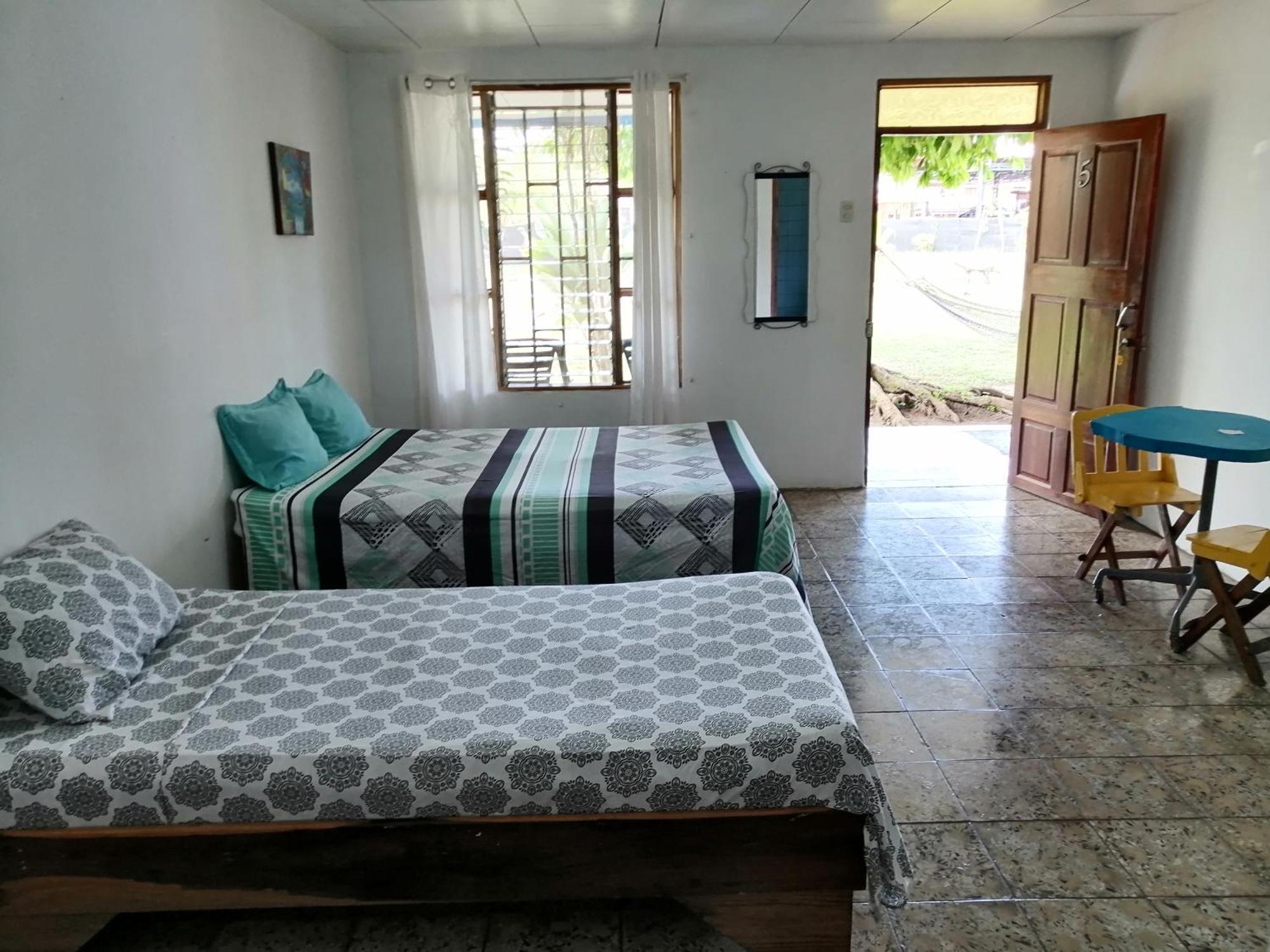 Rooms Palmeras กาอุยตา ภายนอก รูปภาพ